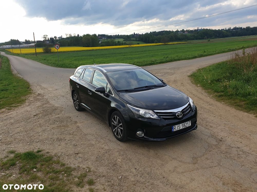 Toyota Avensis - 10