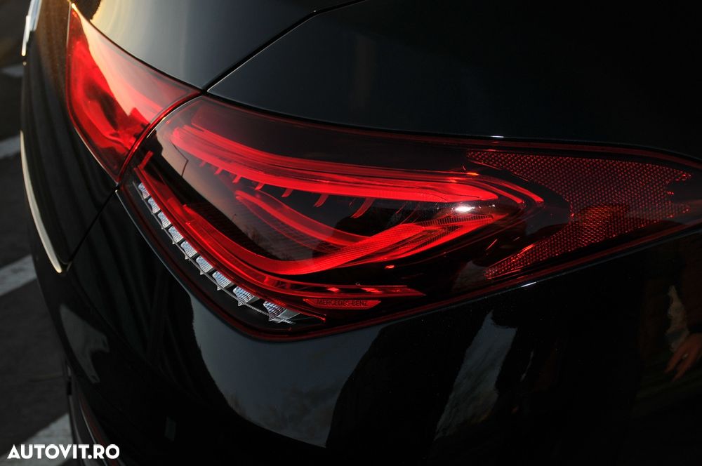 Mercedes-Benz CLA 180 Shooting Brake 7G-DCT AMG Line - 18