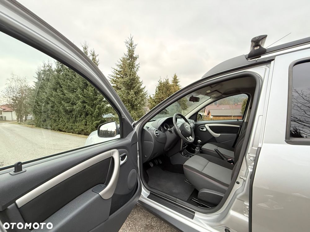 Dacia Duster 1.5 dCi Laureate 4x4 - 13