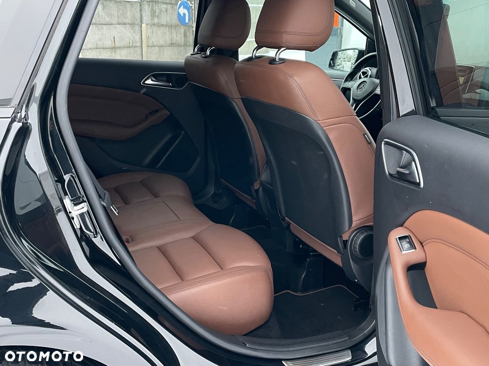 Mercedes-Benz Klasa B 200 (BlueEFFICIENCY) 7G-DCT - 12