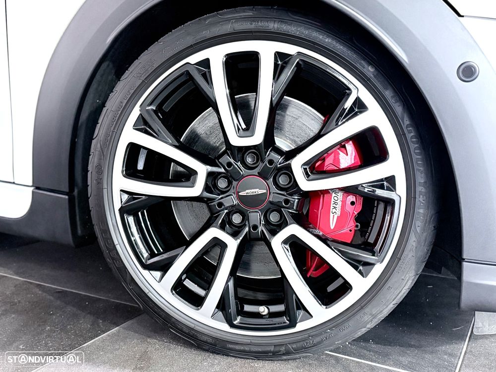 MINI Cabrio John Cooper Works Plus - 5