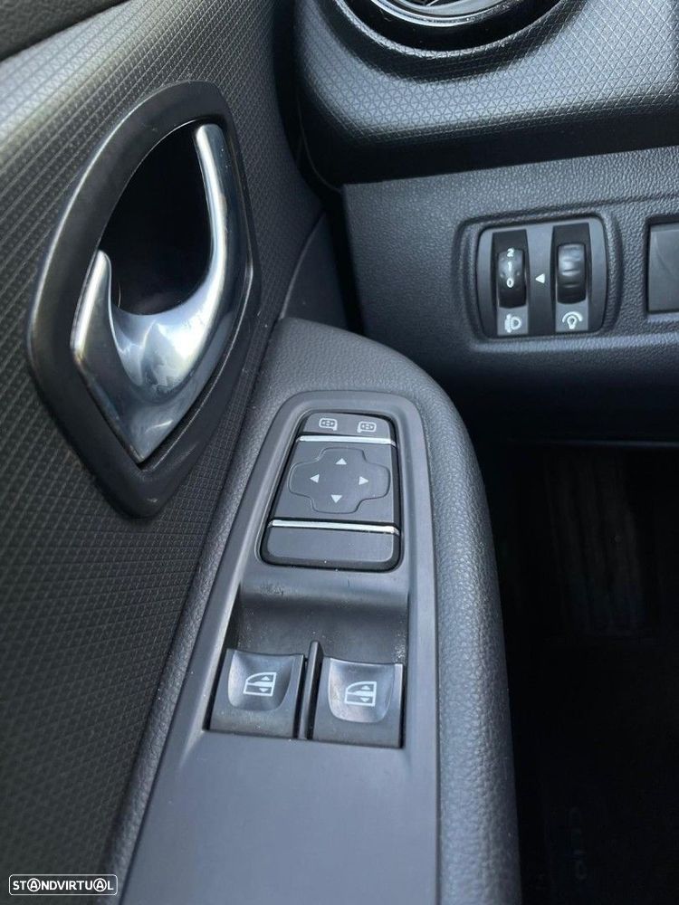 Renault Clio Sport Tourer 1.5 dCi Limited - 15