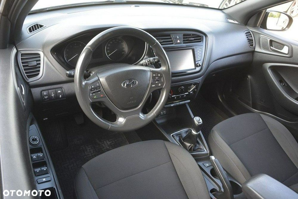 Hyundai i20 1.2 BlueDrive Go - 11