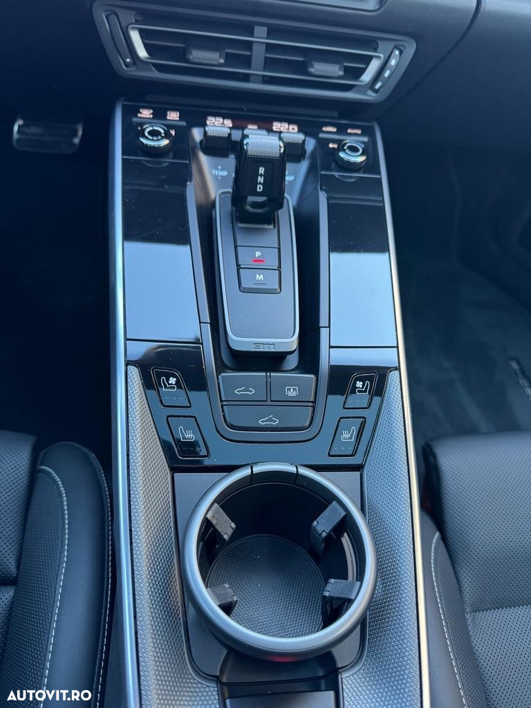Porsche 911-TURBO-S - 14