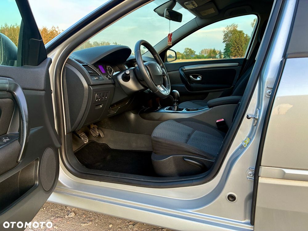 Renault Laguna 2.0 DCi Dynamique - 19