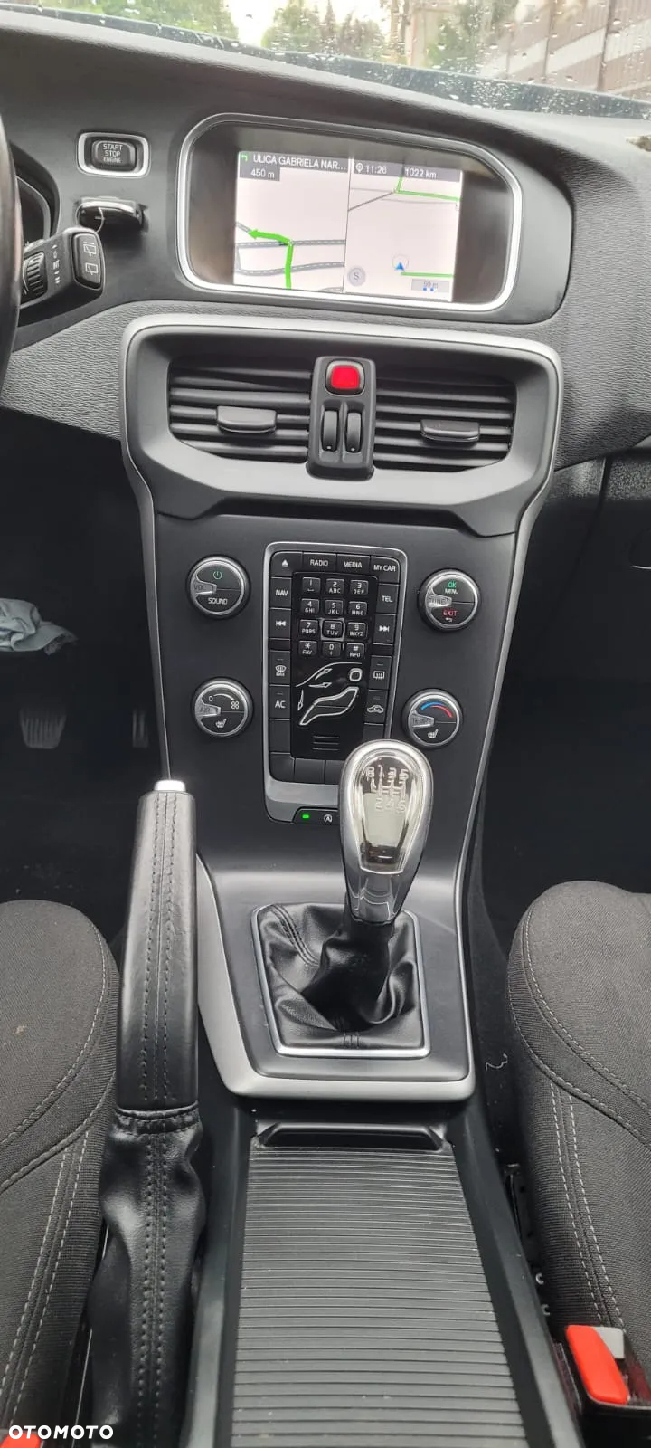 Volvo V40 Cross Country D2 Momentum - 16