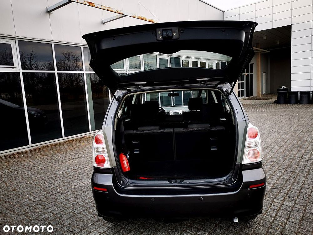 Toyota Corolla Verso 1.8 Edition - 7