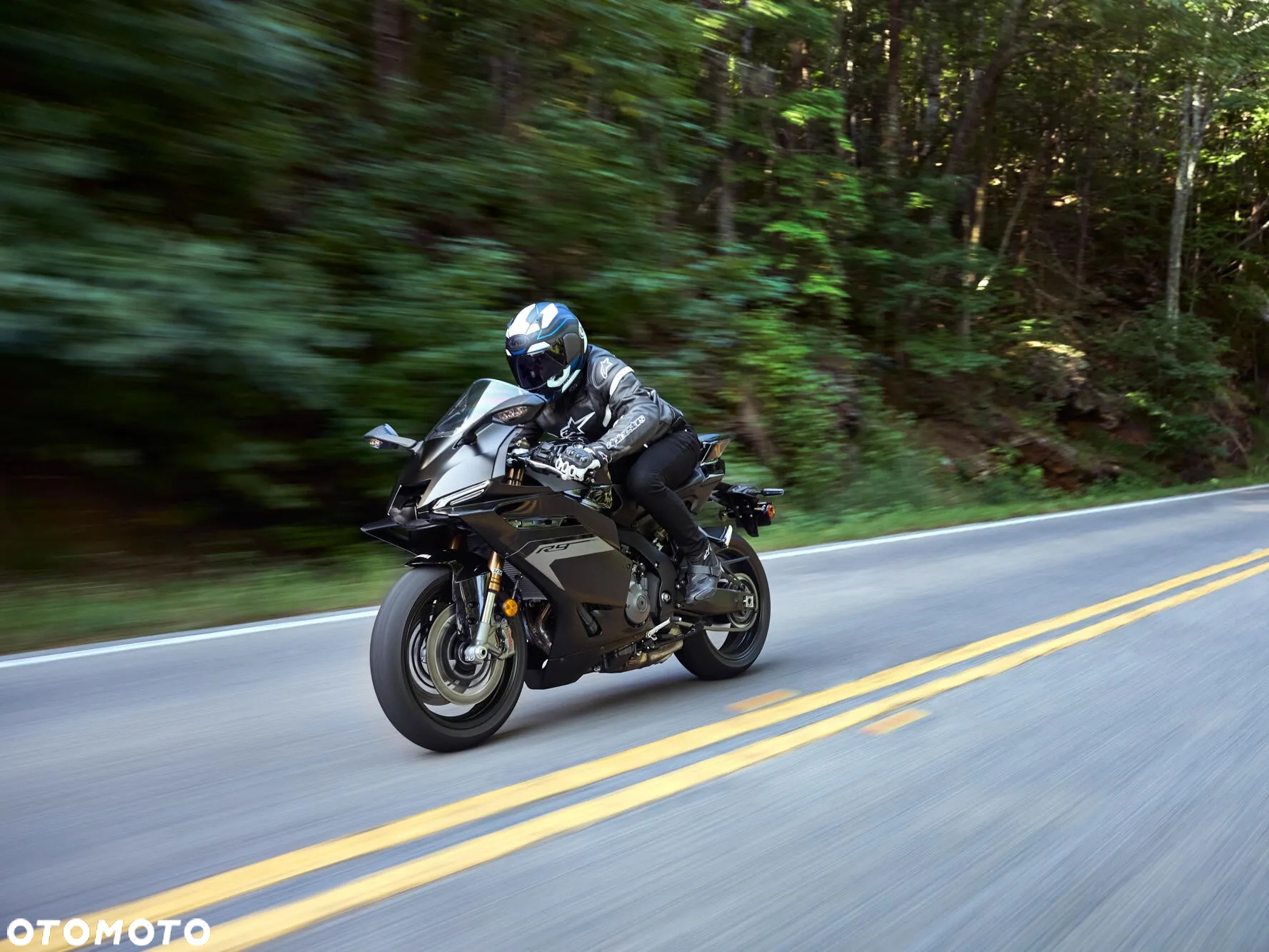 Yamaha R9 - 8