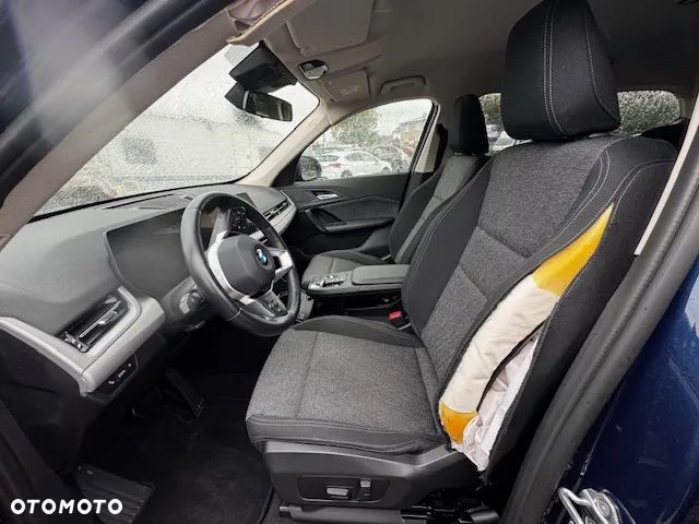 BMW X1 sDrive18d Sport Line - 24