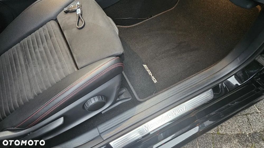 Mercedes-Benz CLA 200 7G-DCT AMG Line - 23