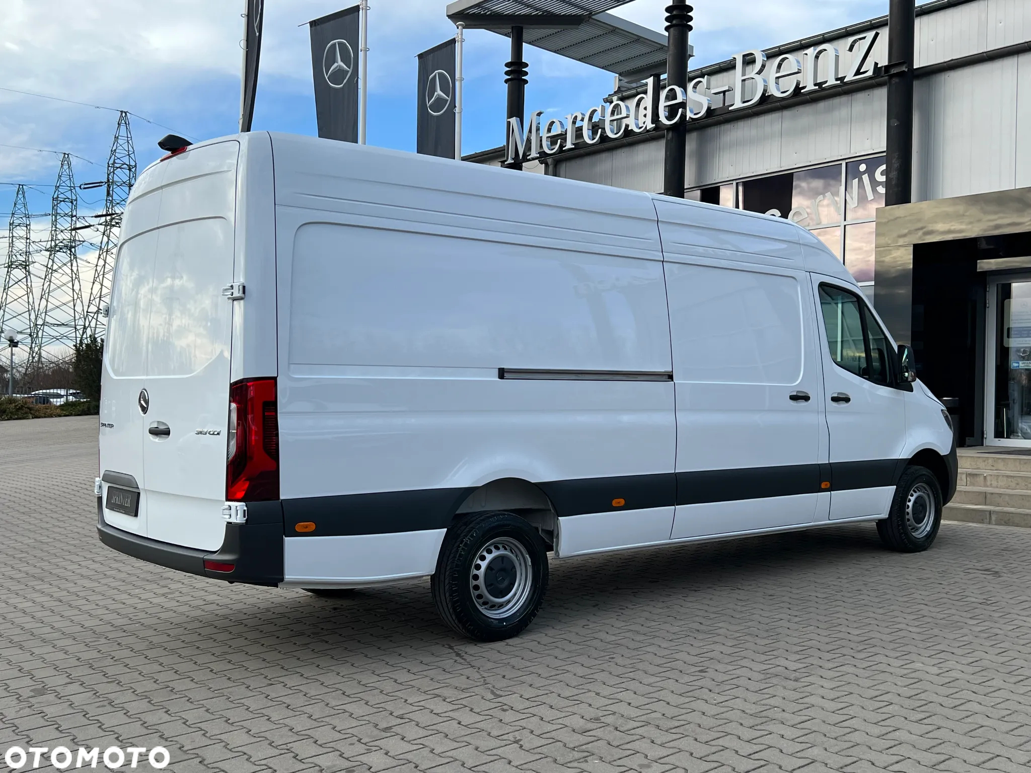 Mercedes-Benz Sprinter 319 CDI - 12