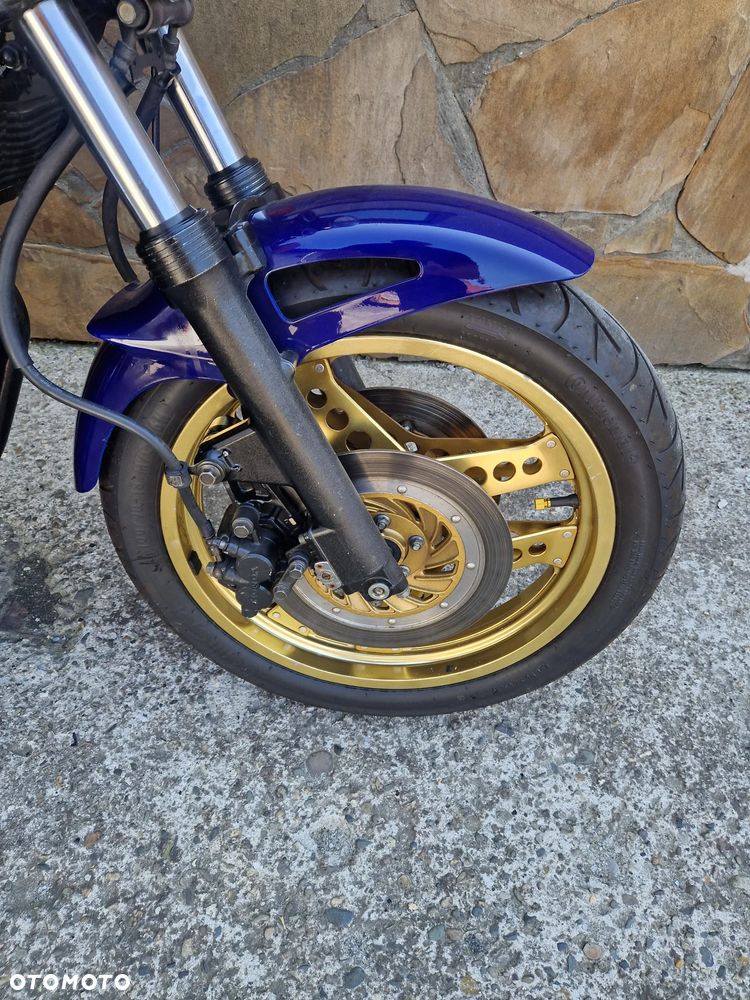 Honda CBF - 10