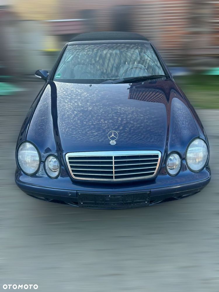 Mercedes-Benz CLK - 4