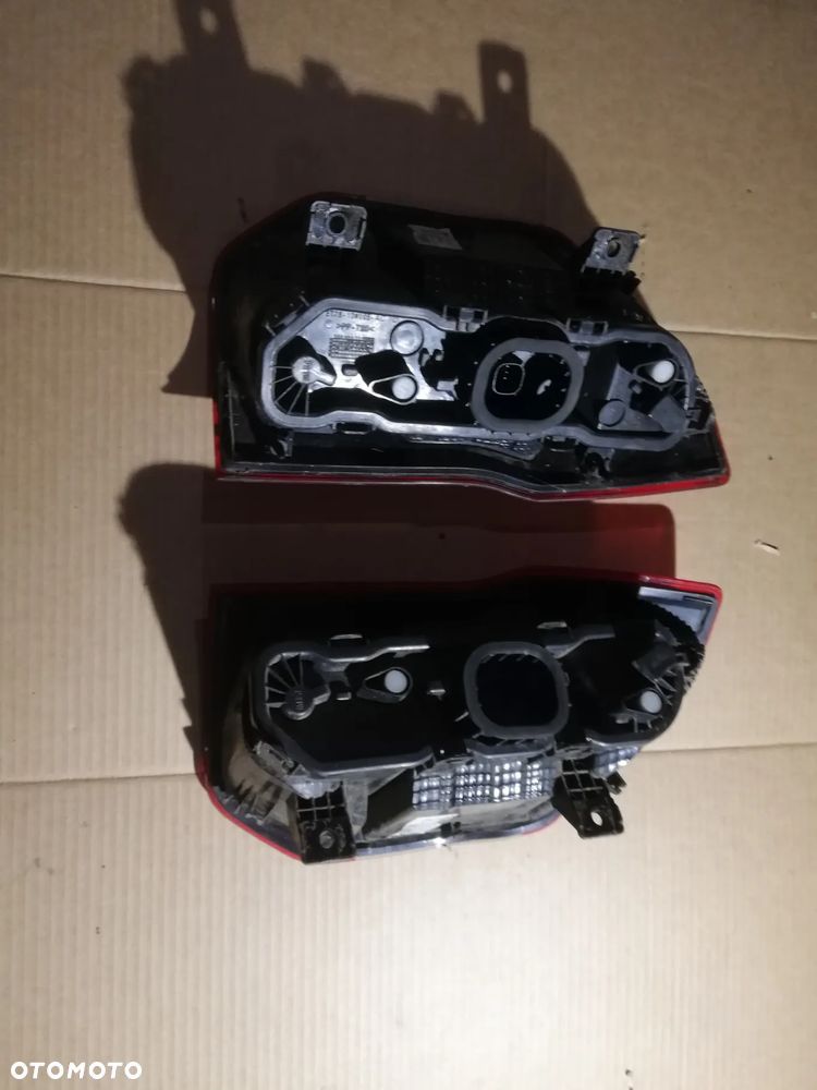 Ford Transit Courier lampa lewa prawa tył tylna 16639F 16640F - STAN IDEALNY - 2