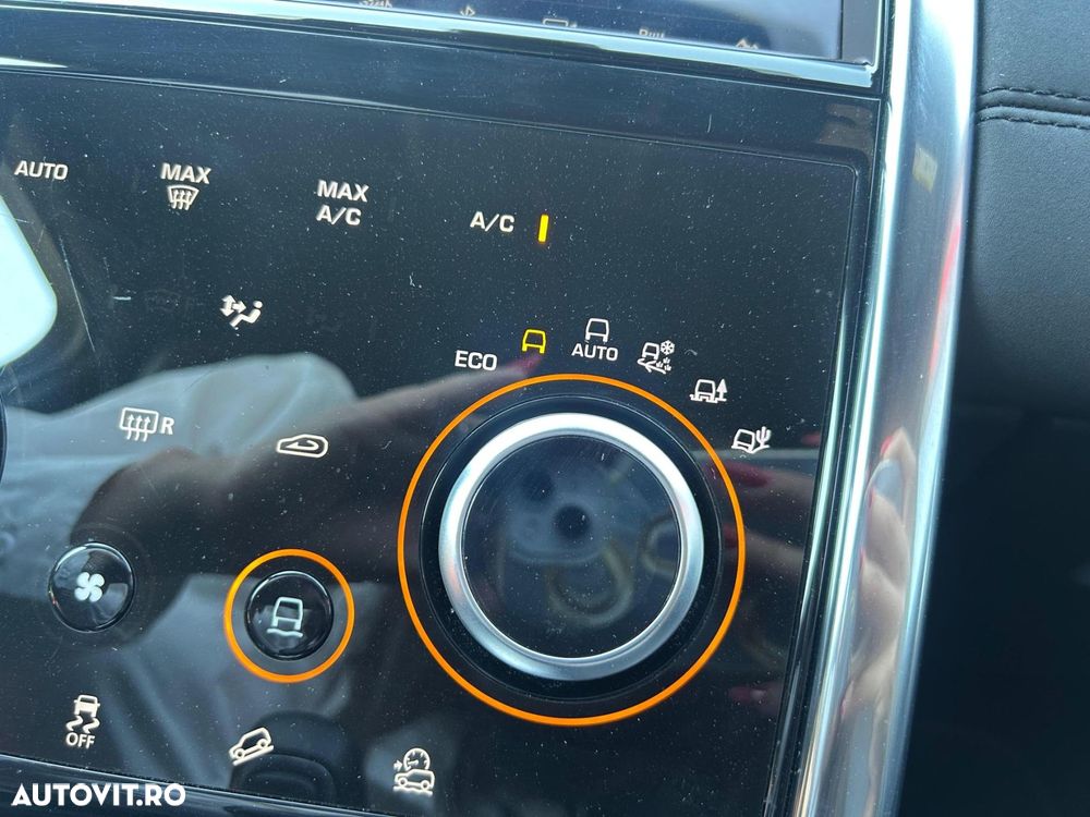 Land Rover Discovery Sport 2.0 D165 MHEV - 23