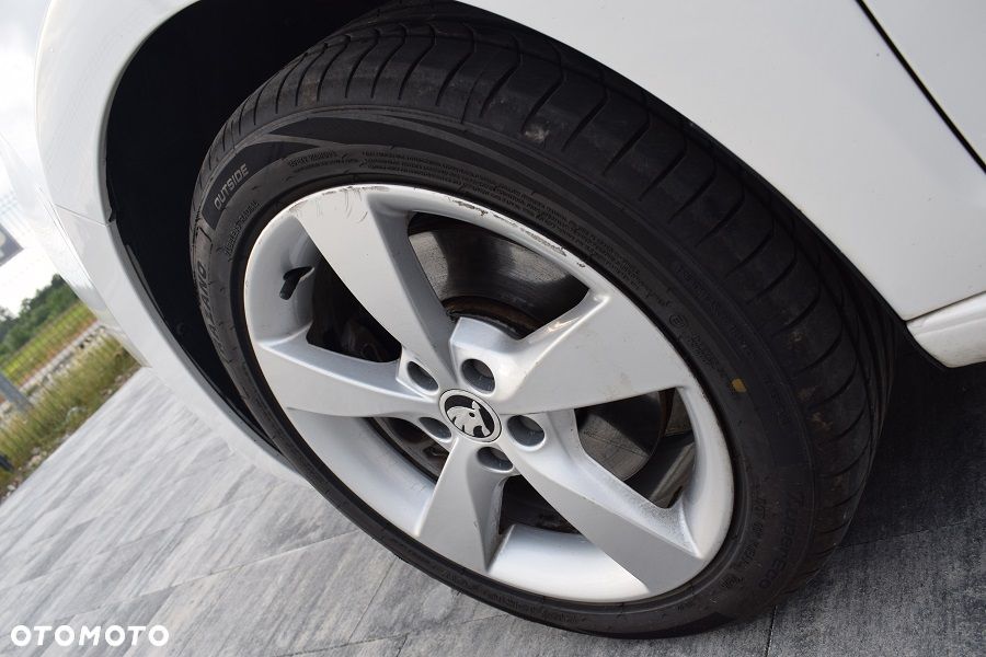 Skoda RAPID Spb 1.6 TDI DPF Ambition - 21