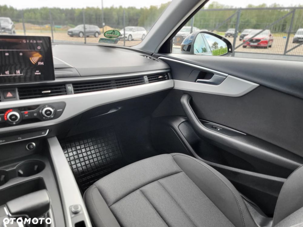 Audi A4 Limousine 35 TFSI S tronic - 13
