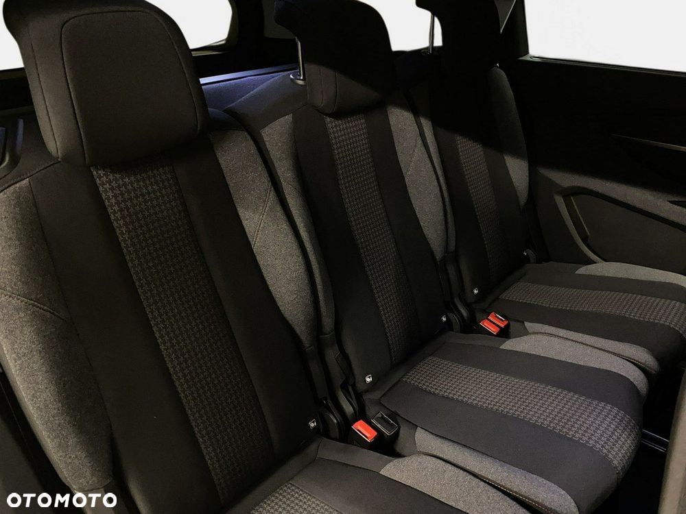 Peugeot 5008 - 16