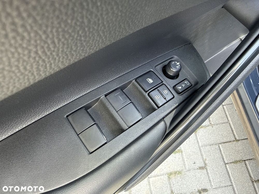 Toyota Corolla Cross - 11