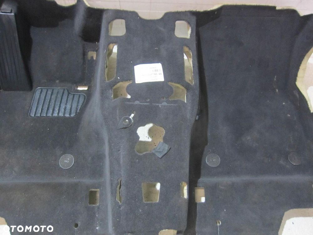 BMW GT F07 WYKŁADZINA DYWAN PRZEDNI CZARNY PRZÓD 7244578 51477220468 - 4