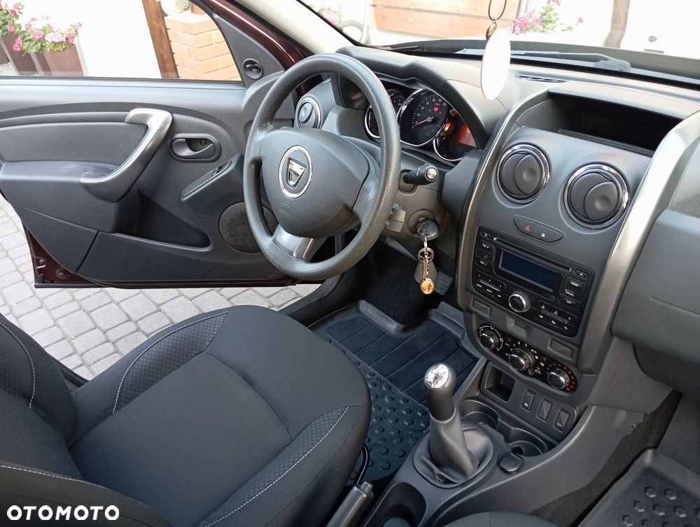 Dacia Duster 1.6 SCe Laureate S&S - 30