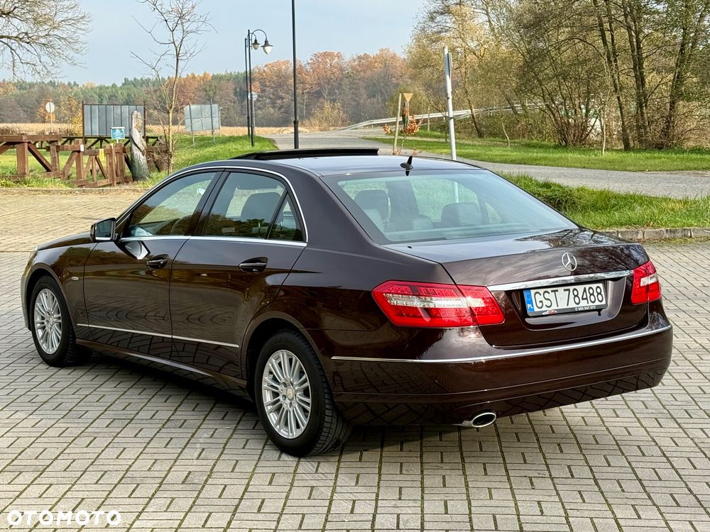Mercedes-Benz Klasa E 200 BlueEFFICIENCY 7G-TRONIC Avantgarde - 29