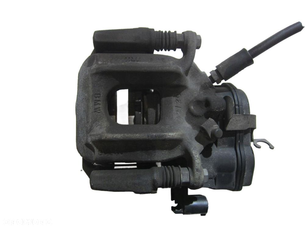 BMW X3 F25 X4 ZACISK HAMULCOWY LEWY TYŁ 6791017 - 1