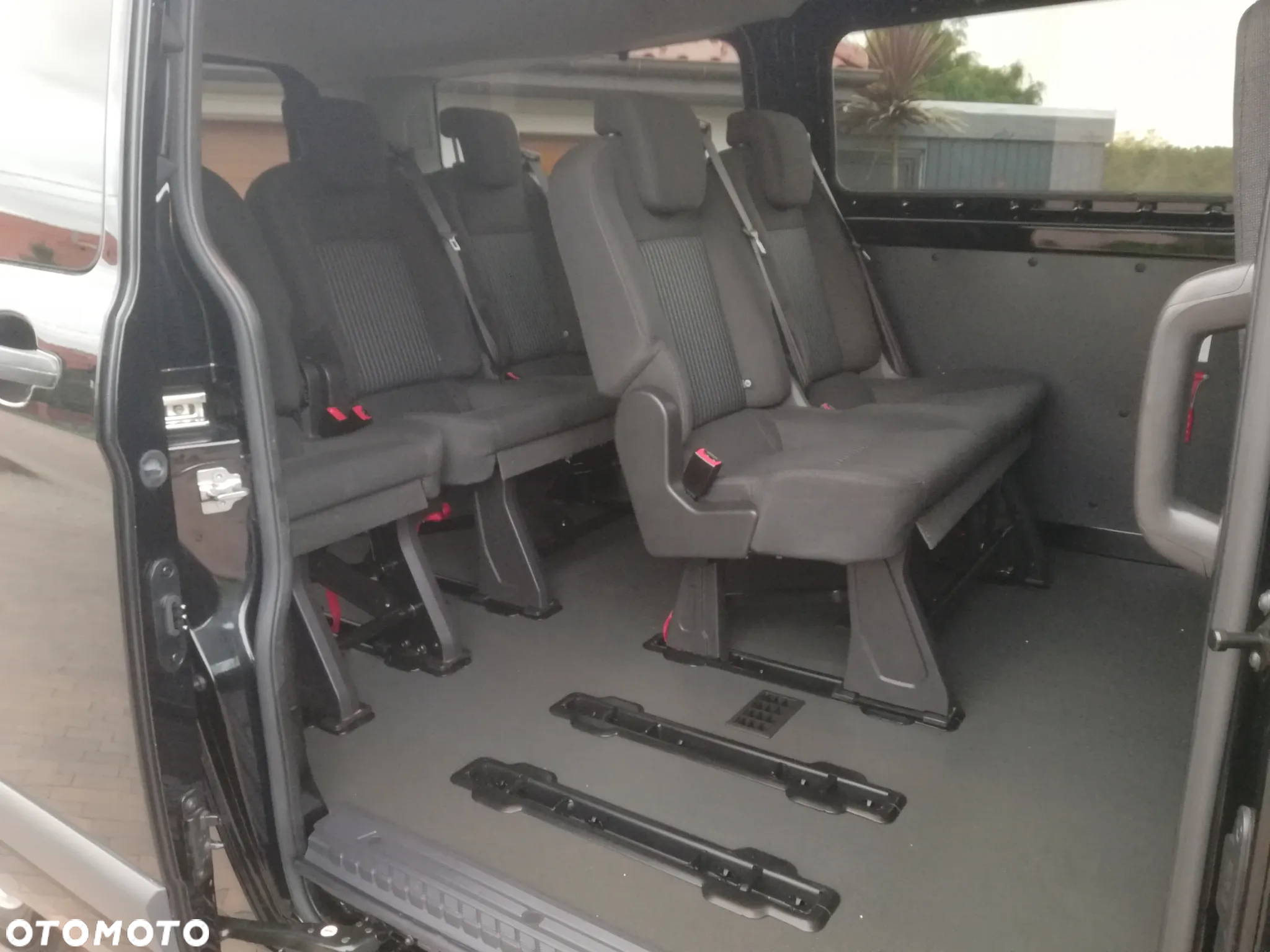 Ford Transit Custom 310 L2H1 Limited - 9
