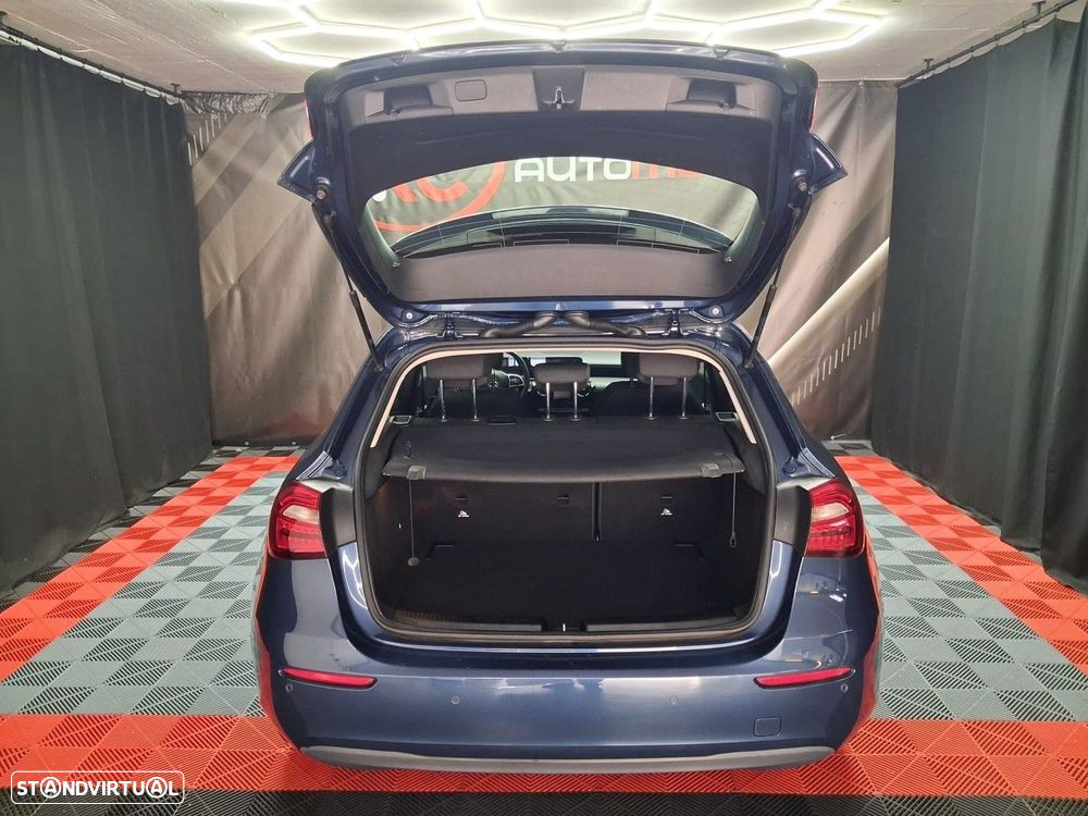 Mercedes-Benz A 160 Style - 8
