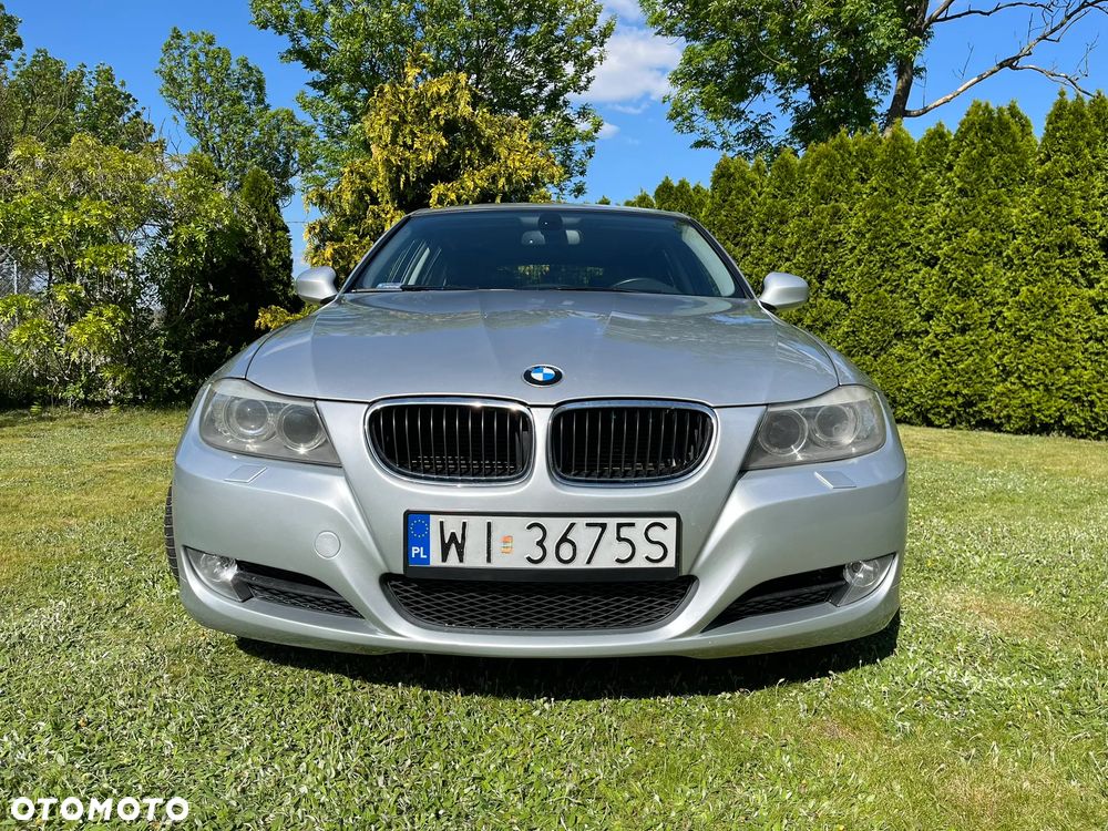 BMW Seria 3 318d - 15