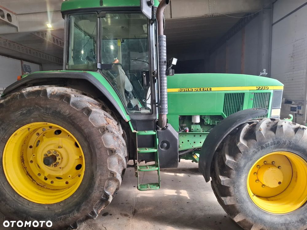 John Deere 7710 - 13