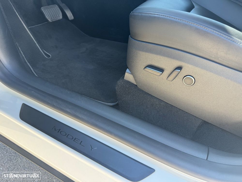 Tesla Model Y Long Range Tração Traseira - 6