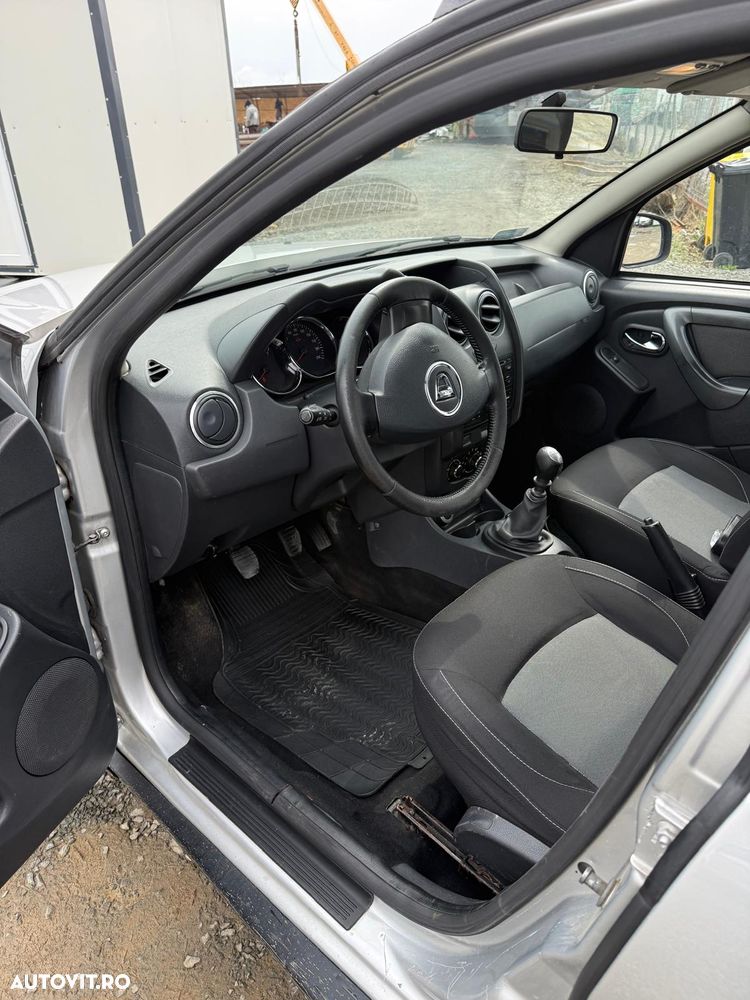Dacia Duster dCi 110 4WD Comfort - 9