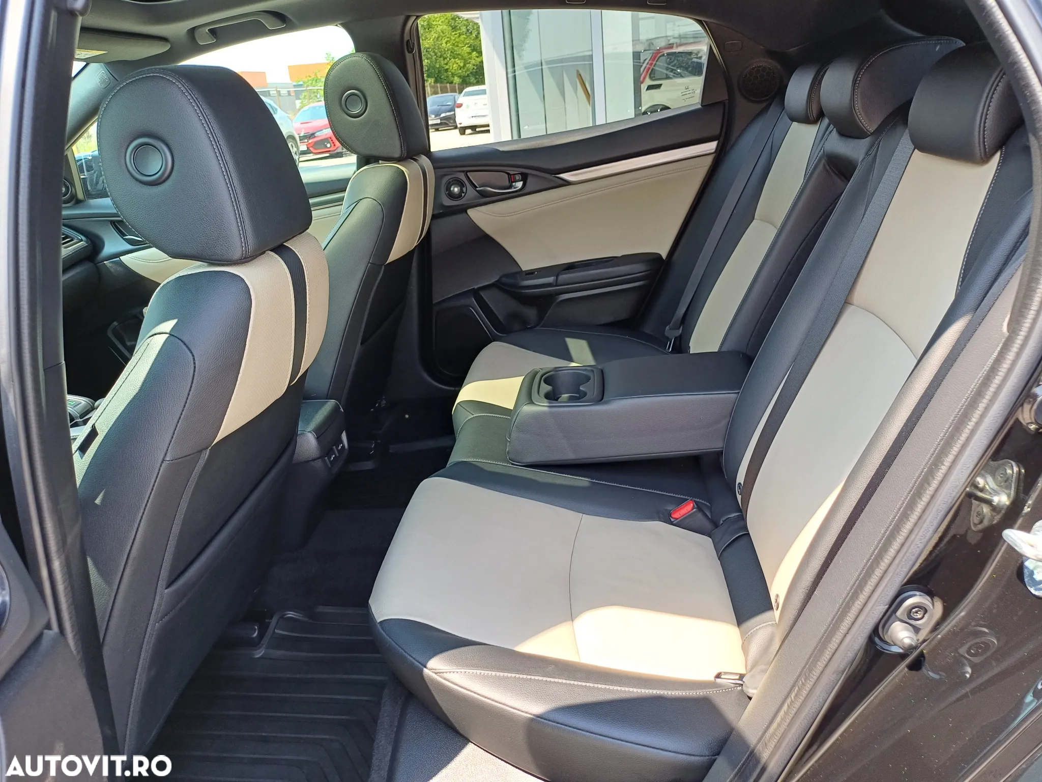 Honda Civic 1.5 VTEC Turbo CVT Prestige - 9