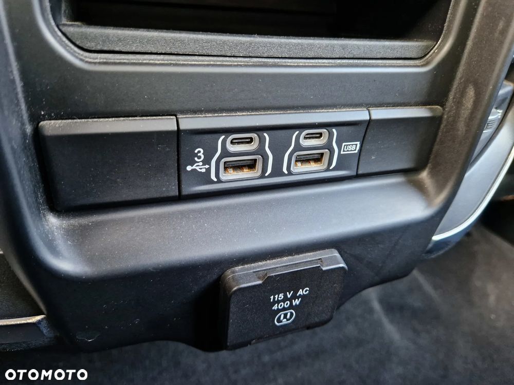 RAM 1500 5.7 Quad Cab Laramie - 31