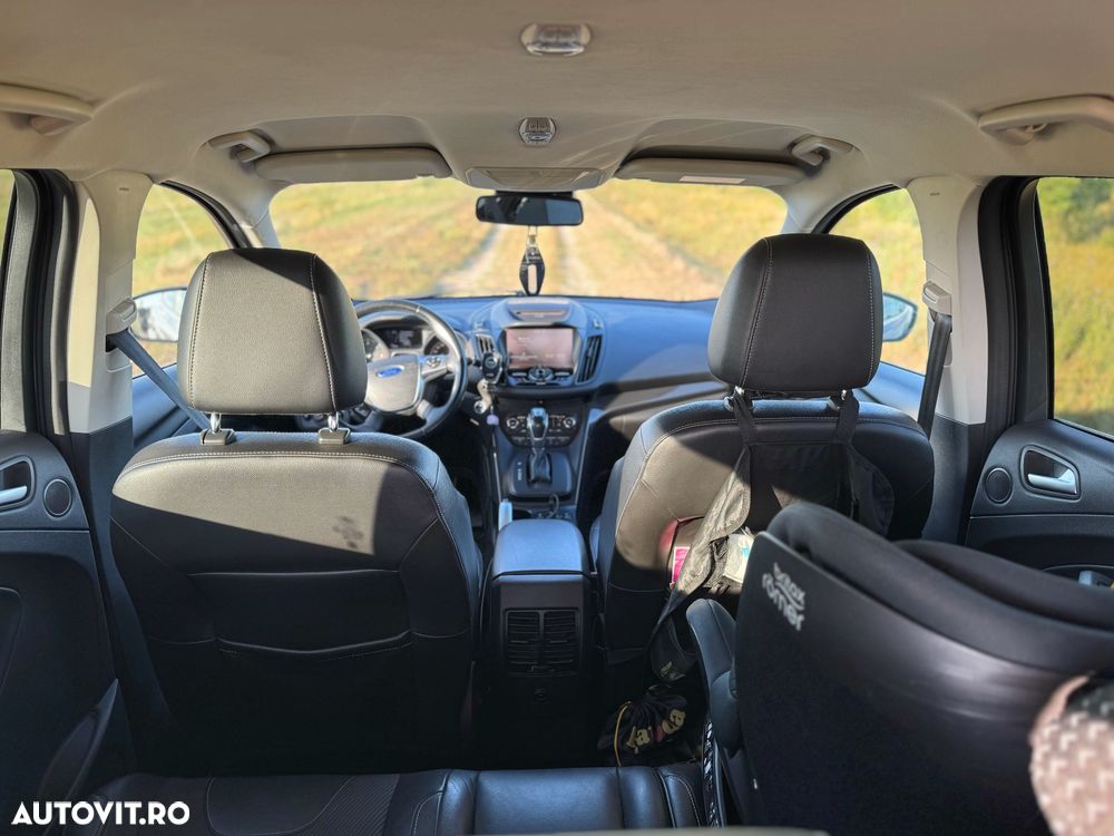 Ford Kuga 2.0 TDCi Powershift 4WD Titanium - 5