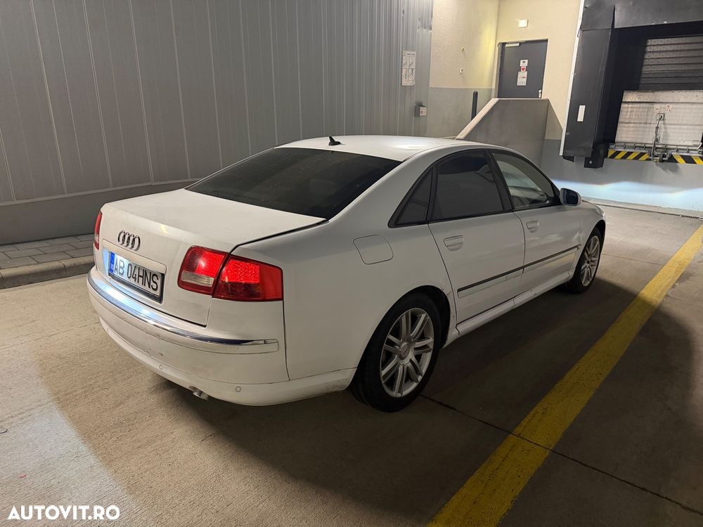 Audi A8 - 6