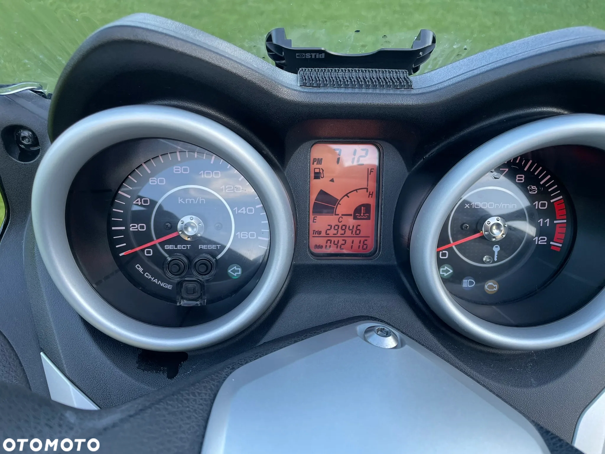 Yamaha X-max - 12