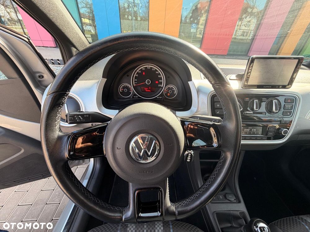 Volkswagen up! BlueMotion Technology club - 21