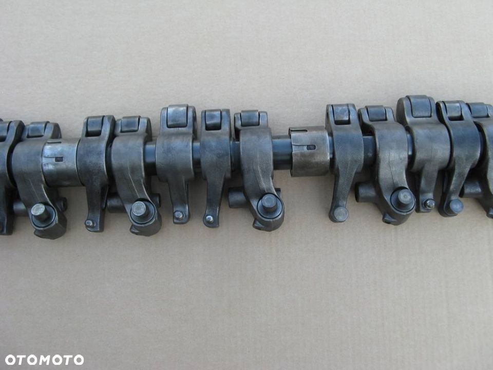 # RENAULT GAMA T RANGE DTI 11 460 KM KLAWIATURA ZAWORÓW - 3