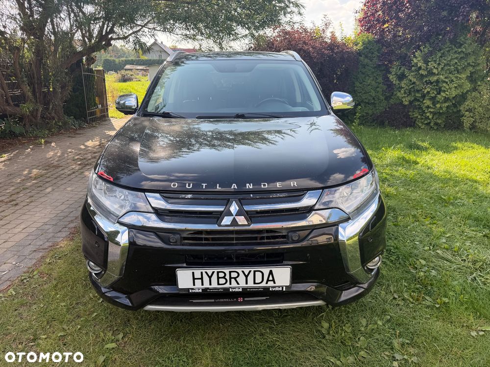 Mitsubishi Outlander Intense + - 23