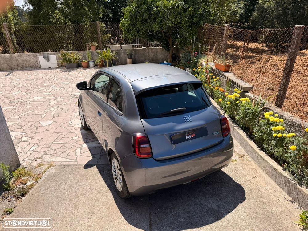 Fiat 500e — fotografia 13