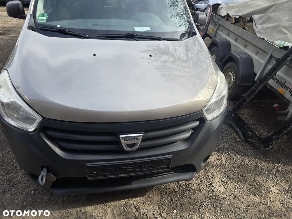 Kompletny  przód  Dacia  dokker w kolorze TEHNK - 5