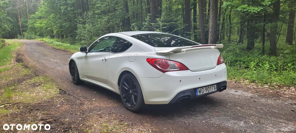 Hyundai Genesis Coupe 2.0 TCI Premium - 7