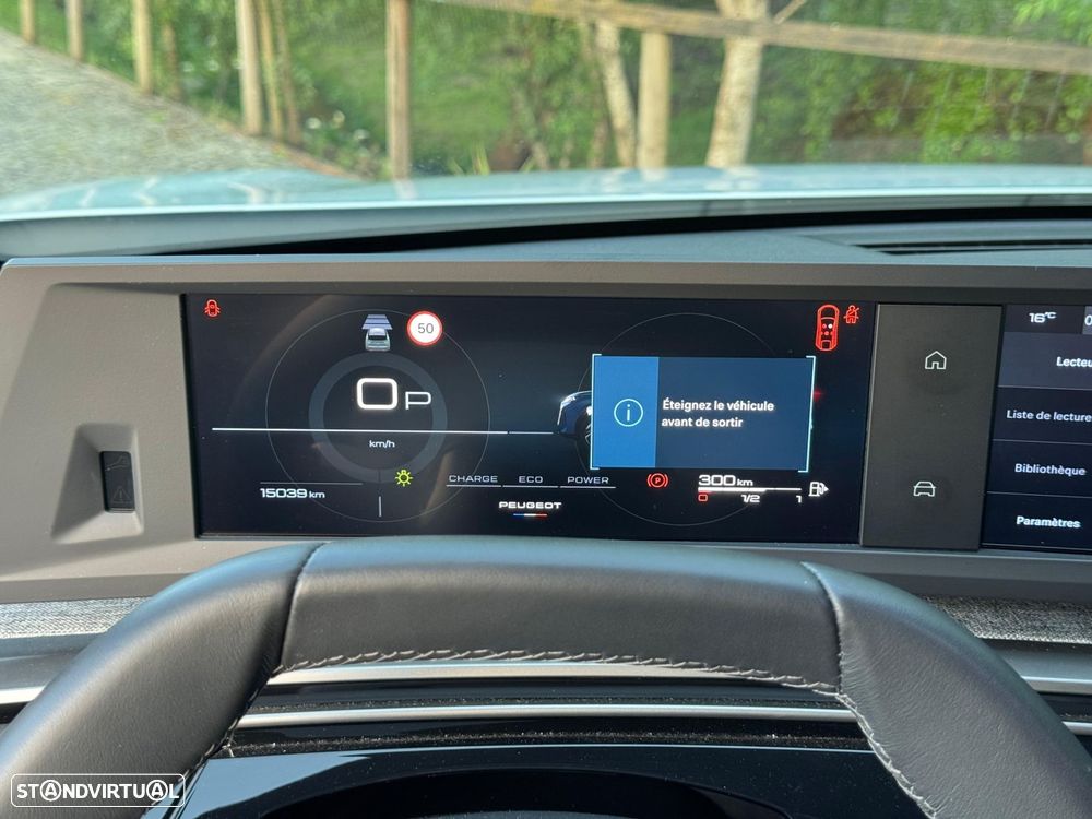 Peugeot 3008 1.2 Hybrid Allure e-DCS6 - 16