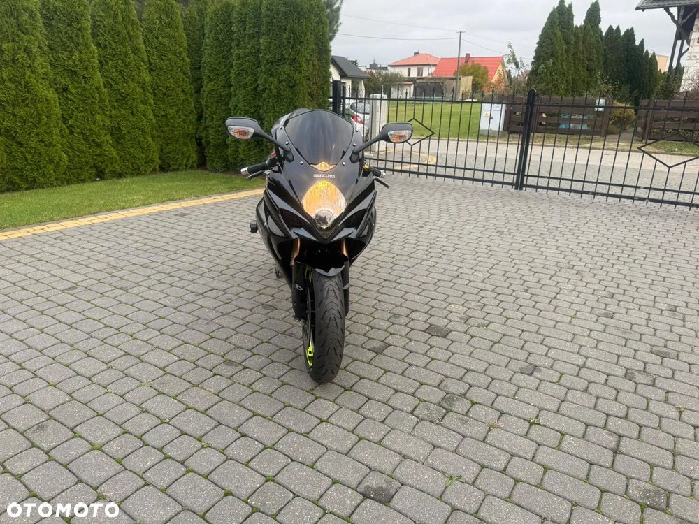 Suzuki GSX-R - 15