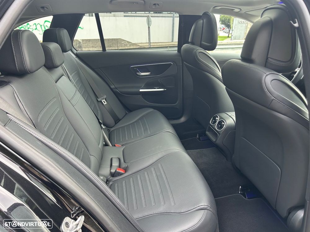 Mercedes-Benz C 300 e T 9G-TRONIC AMG Line - 23