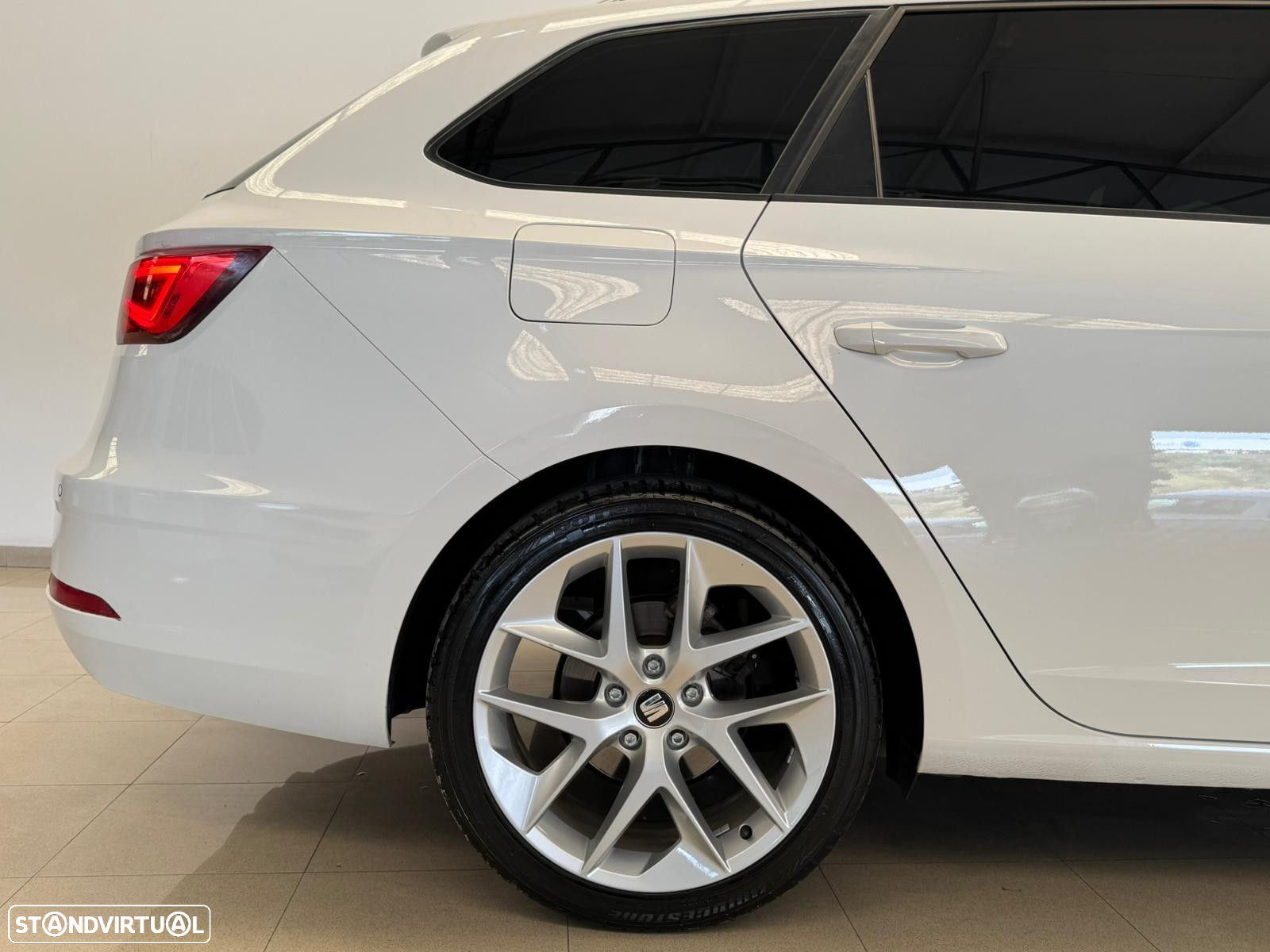 SEAT Leon ST 2.0 TDI FR S/S - 10