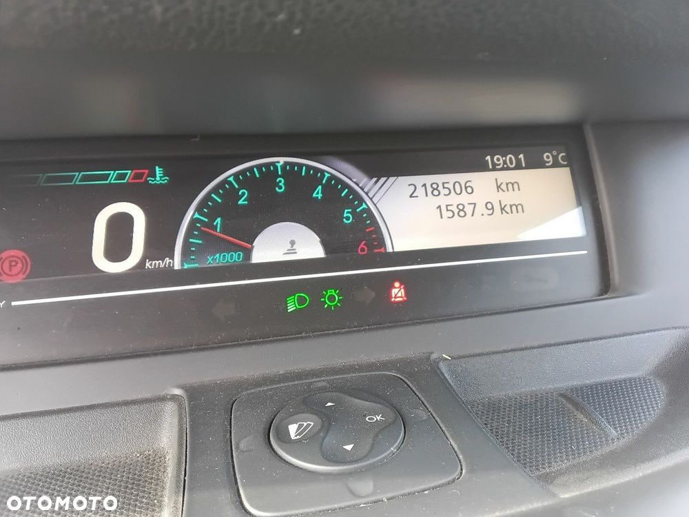Renault Scenic - 18