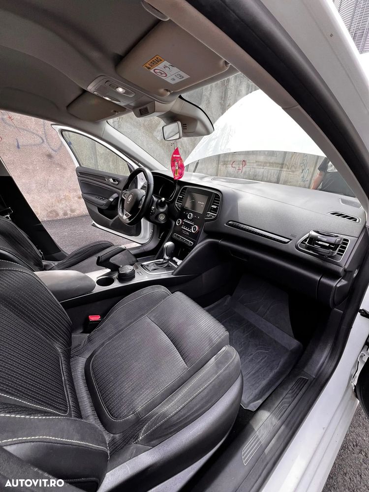 Renault Megane Estate 1.5 dCI EDC Intens - 9